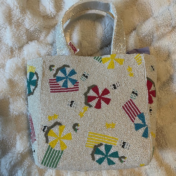 NWT Viral TikTok Beach Towel and Umbrella Tote Bag - Marshall’s + TJ Maxx - Picture 7 of 7